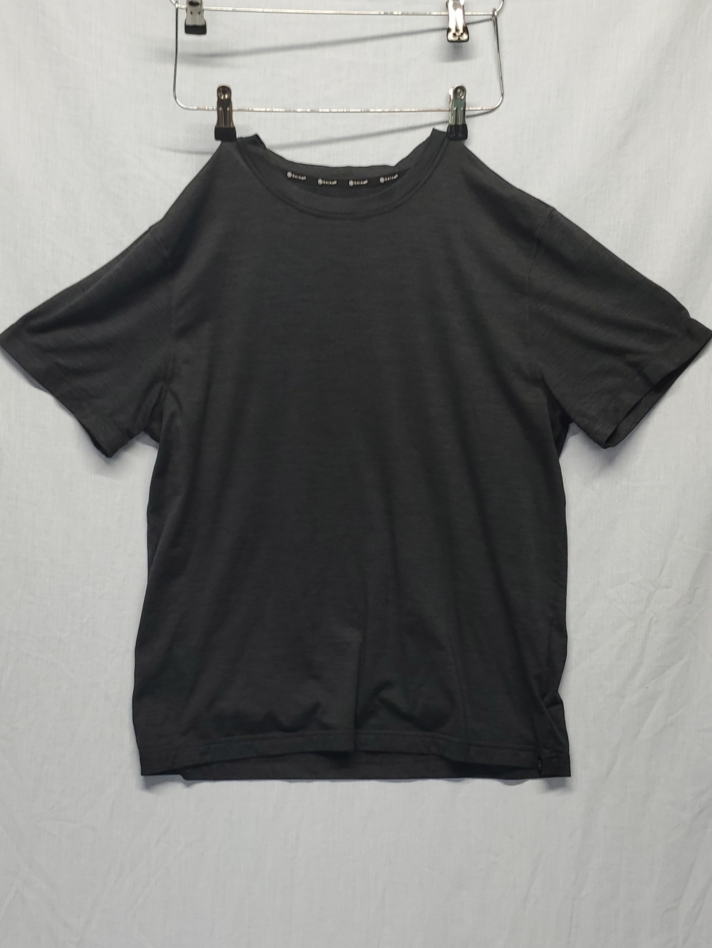 GAIAM Black Short Sleeve Crew Neck Tee #233
